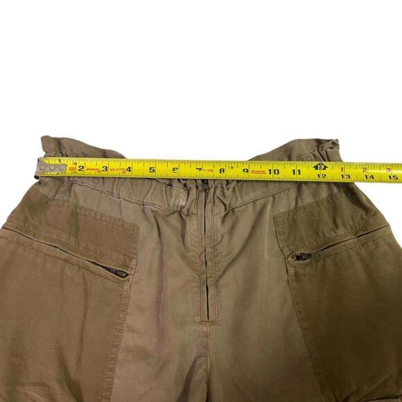 Aritzia l Wilfred Casual Silk Blend Shorts 4 - Picture 6 of 9